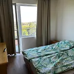 мег сий вю Apartment